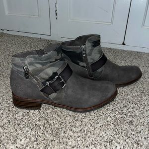 Gray camo Blowfish booties